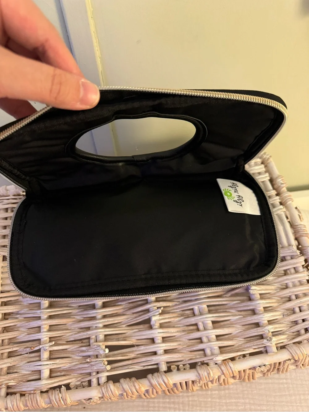 Itzy Ritzy Black Quilted wipe holder